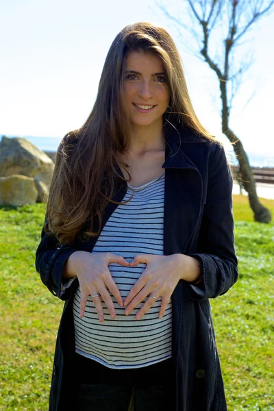 Happy Young Beautiful Pregnant Woman — Stock Photo, Image