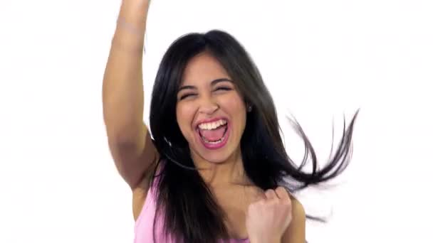 Mutlu Sevimli Lating Genç Kadın Işareti Gülümseyen Gösterilen Atlama — Stok video