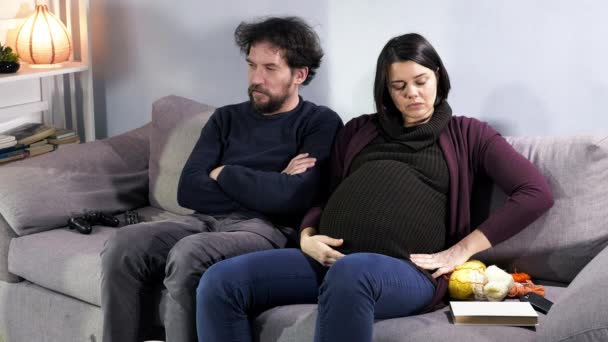 Sad Pregnant Couple Fighting Home Unhappy — Stock Video