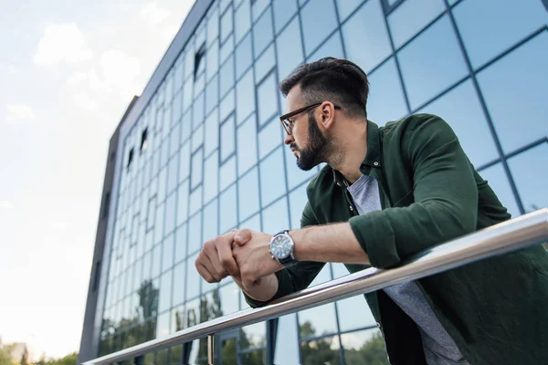 Handsome bearded man — Stock Photo, Image