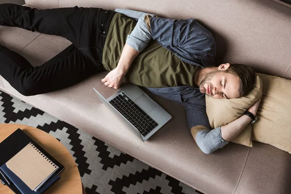 High Angle View Overworked Man Laptop Sleeping Couch — Stock Photo, Image