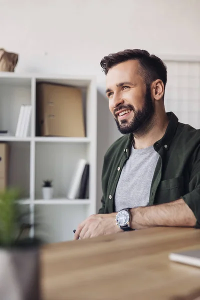 Handsome bearded man — Stock Photo