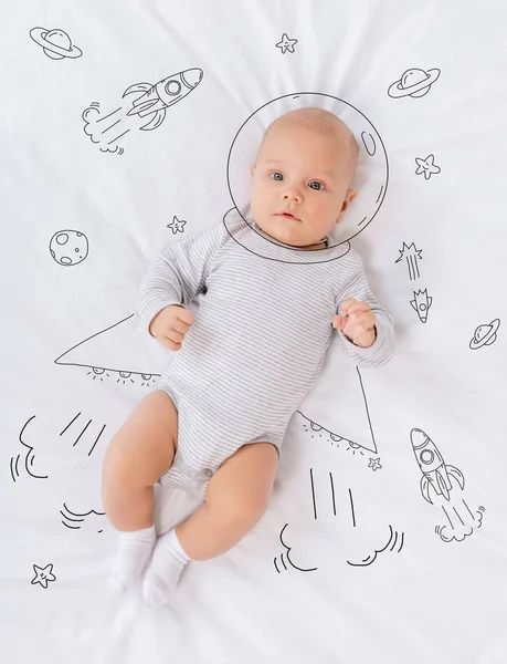 Ребенок-астронавт — стоковое фото