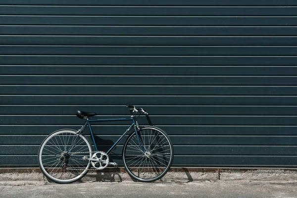 Vélo hipster noir — Photo de stock