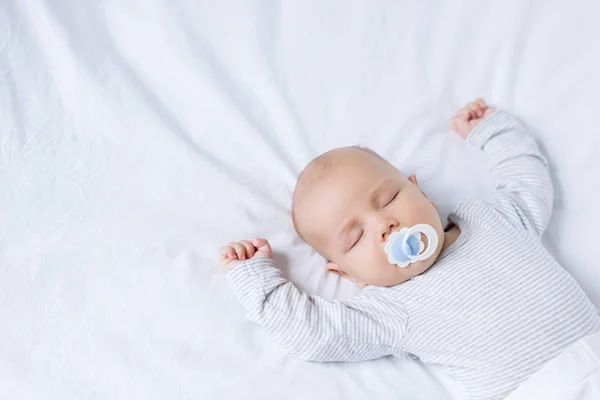 Sleeping baby — Stock Photo