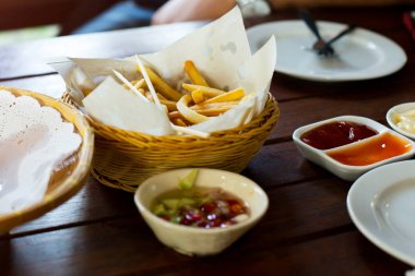 Aperatifler Cafe tablo.