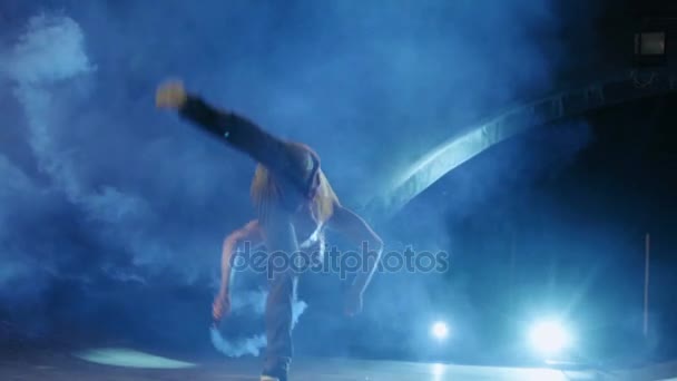 Acrobatic Dance Choreography Performance Free Runner Parkour Back Flip Slow Motion With Colored Smoke Sticks — Stock Video