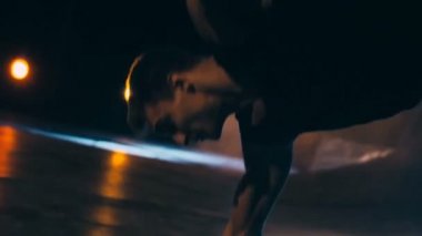 Break dans koreografi performans yavaş hareket