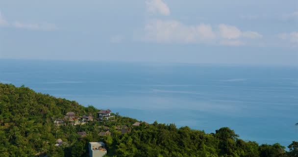 El cielo sobre el océano Pacífico. Timelapse diurno. Isla y playa exótica en Tailandia, Maui . — Vídeos de Stock