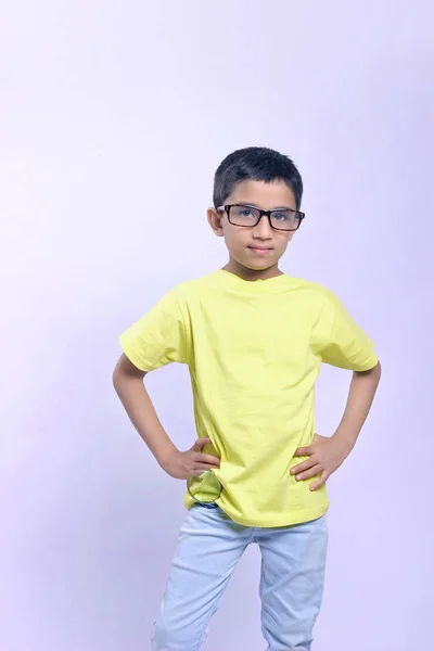 Niño Indio Camiseta — Foto de Stock