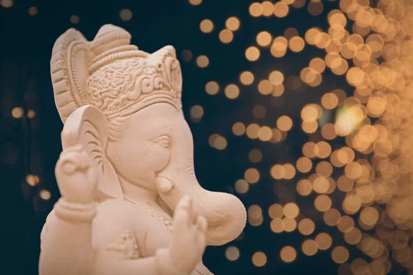 Lord Ganesha Statue in Gips — Stockfoto