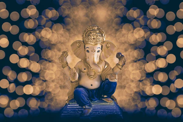 Lord ganesha heykelinin paris alçı
