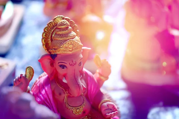 Lord Ganesha Statue in Gips — Stockfoto