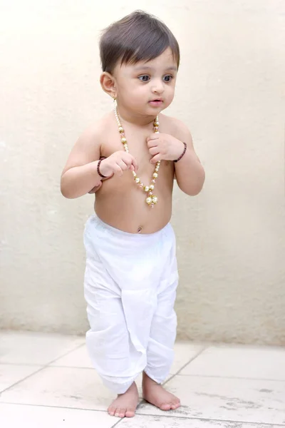 可爱的印度男婴 — 图库照片