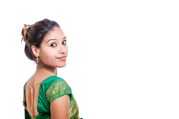 Glückliche Junge Schöne Traditionelle Indische Frau Traditionellen Saree — Stockfoto