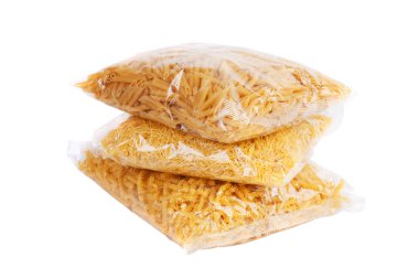 Üç paket makarna