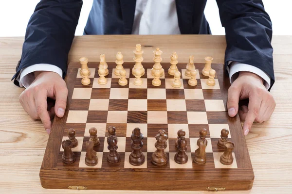 Empresário jogando xadrez — Fotografia de Stock Grátis
