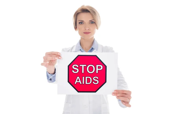 Medico con cartello di stop aids — Foto stock gratuita