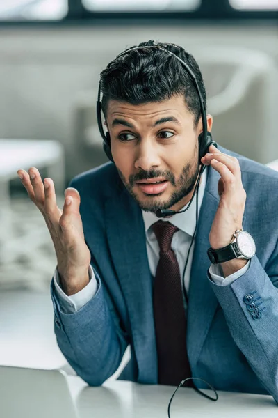 Discouraged Call Center Operator Headset Showing Indignation Gesture — Stock Photo, Image