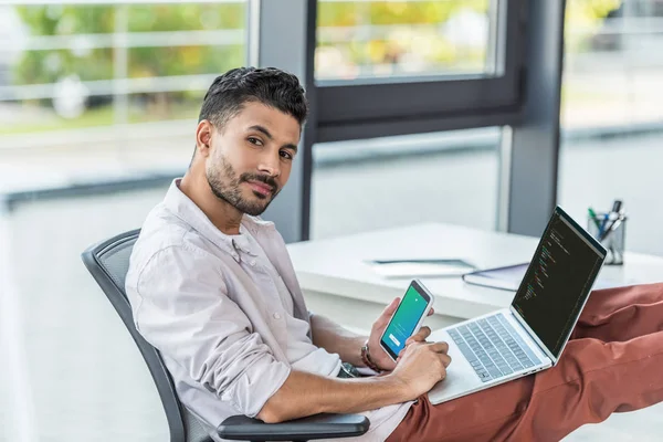 Kyiv Ukraine October 2019 Young Businessman Holding Smartphone Twitter App — Stock Photo, Image