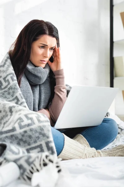 Beautiful Ill Woman Headache Having Online Consultation Doctor Laptop — Stock Photo, Image