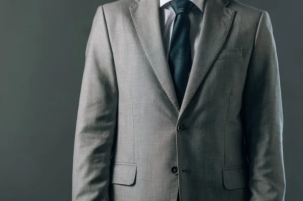 Ausgeschnittene Ansicht Eines Mannes Anzug Isoliert Auf Grau — Stockfoto