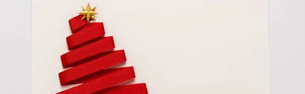 Panoramic Shot Red Ribbon Golden Star Shape Bow Paper Envelope — Stock Photo, Image
