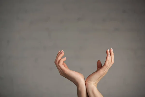 Cropped View Woman Gesturing Hands Grey Background — Stock Photo, Image