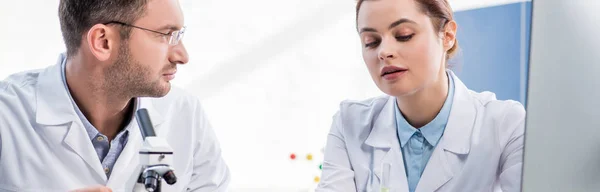 Panoramic Shot Molecular Nutritionists Talking Lab — Stock Photo, Image