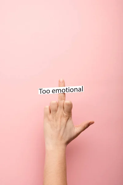 Bijgesneden Weergave Van Vrouw Tonen Middelvinger Kaart Met Emotionele Belettering — Stockfoto