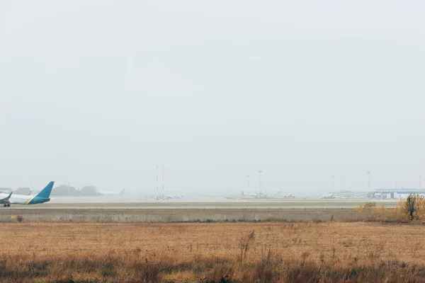 Flight Departure Commercial Plane Airport Runway — Stock Photo, Image