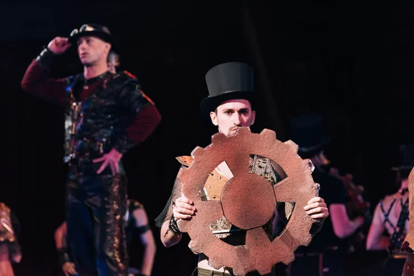 Kyiv Ukraine November 2019 Selective Focus Artists Performing Props Circus — Stock Photo, Image