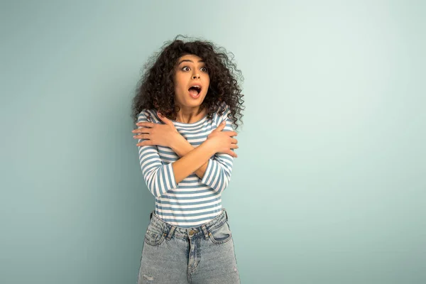 Scared Racial Girl Hugging Herself Hands While Looking Away Grey — Stock Photo, Image