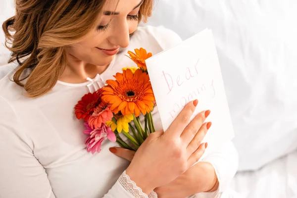 Happy Woman Smiling While Holding Bouquet Gerberas Mothers Day Card — 스톡 사진