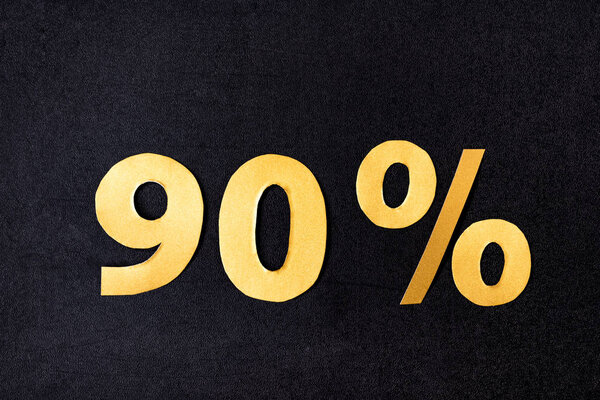 верхний вид 90 процентов знаков на черном фоне
