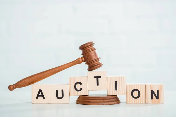 Gavel Wooden Cubes Auction Lettering White Background — Stock Photo, Image