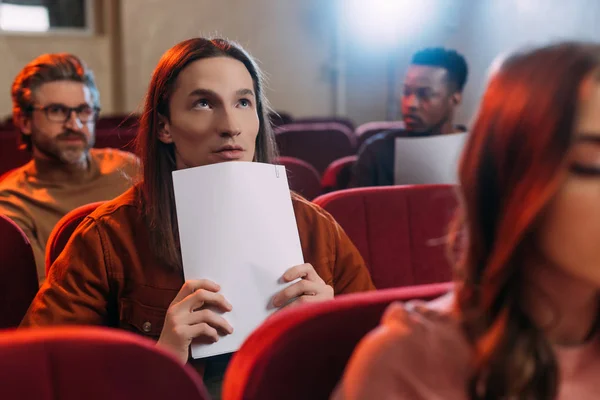 Multiethnic Actors Actress Reading Scripts Theatre — Stock Photo, Image