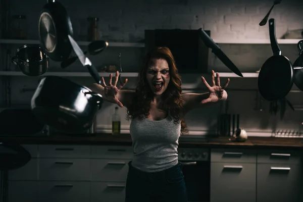 Creepy Demoniacal Yelling Girl Levitating Kitchenware Kitchen — Stock Photo, Image