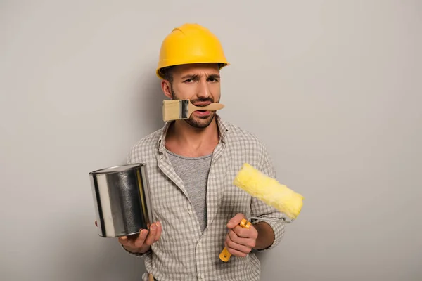 Frustrated Repairman Hardhat Holding Paint Roller Brush Can Paint Grey — Stock Photo, Image
