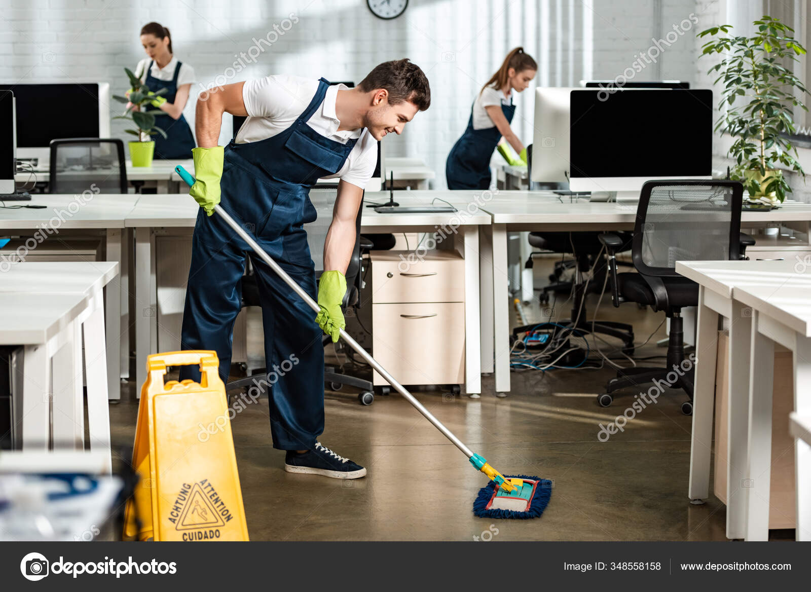 Уборка коттеджей. Профессиональная уборка помещений. Уборка. Уборка. Уборка квартир.