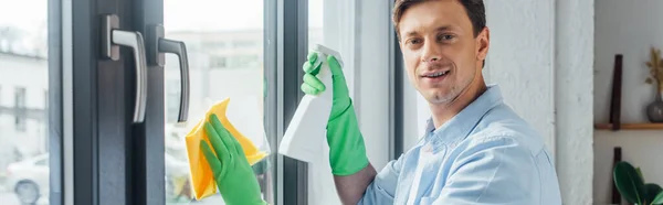 Side View Man Bottle Detergent Rag Smiling Camera While Cleaning — Stock Photo, Image