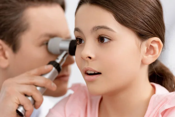 Selective Focus Ent Physician Examining Ear Cute Chid Otoscope — Stock Photo, Image