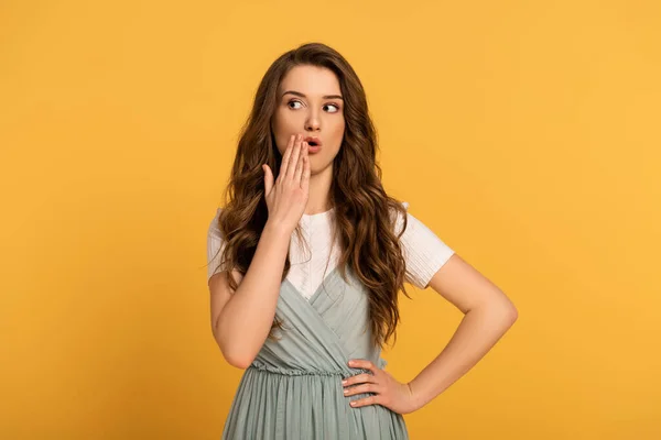 Attractive Shocked Spring Woman Isolated Yellow — Stock Photo, Image