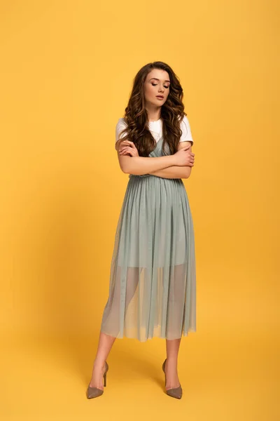 Tender Young Spring Woman Long Hair Crossed Arms Yellow — Stock Photo, Image