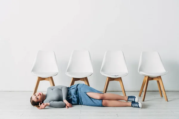 Attractive Applicant Looking Camera While Lying Floor Office — Stock Photo, Image