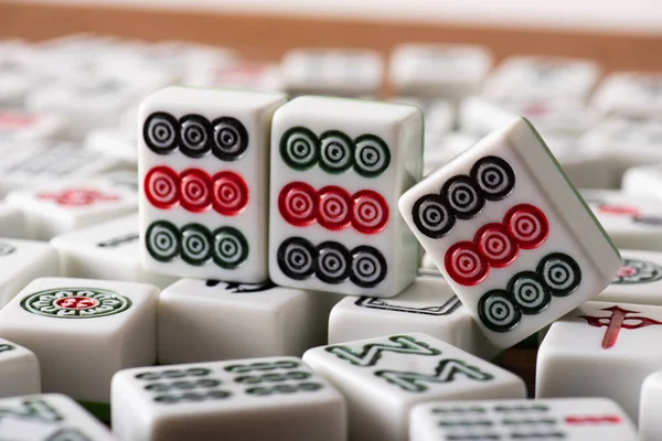Kyiv Ucrania Enero 2019 Enfoque Selectivo Las Fichas Juego Mahjong — Foto de Stock