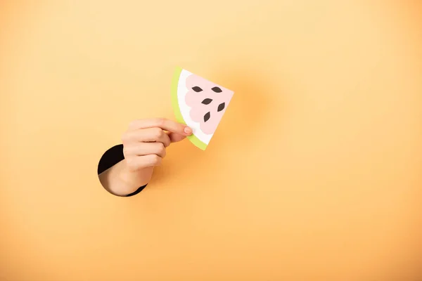 Vista Cortada Mulher Segurando Melancia Papel Laranja — Fotografia de Stock