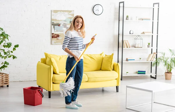 Beautiful Woman Holding Mop Bucket Living Room — Stock Photo, Image