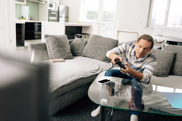 Kyiv Ukraine April 2020 Selective Focus Man Playing Video Game — Stock Photo, Image