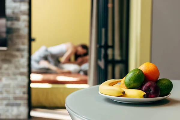 Selective Focus Tasty Fruits Table Couple Bedroom — Stock Photo, Image